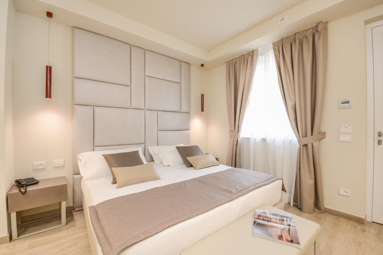 Hotel Villa Garuti Padenghe sul Garda Εξωτερικό φωτογραφία