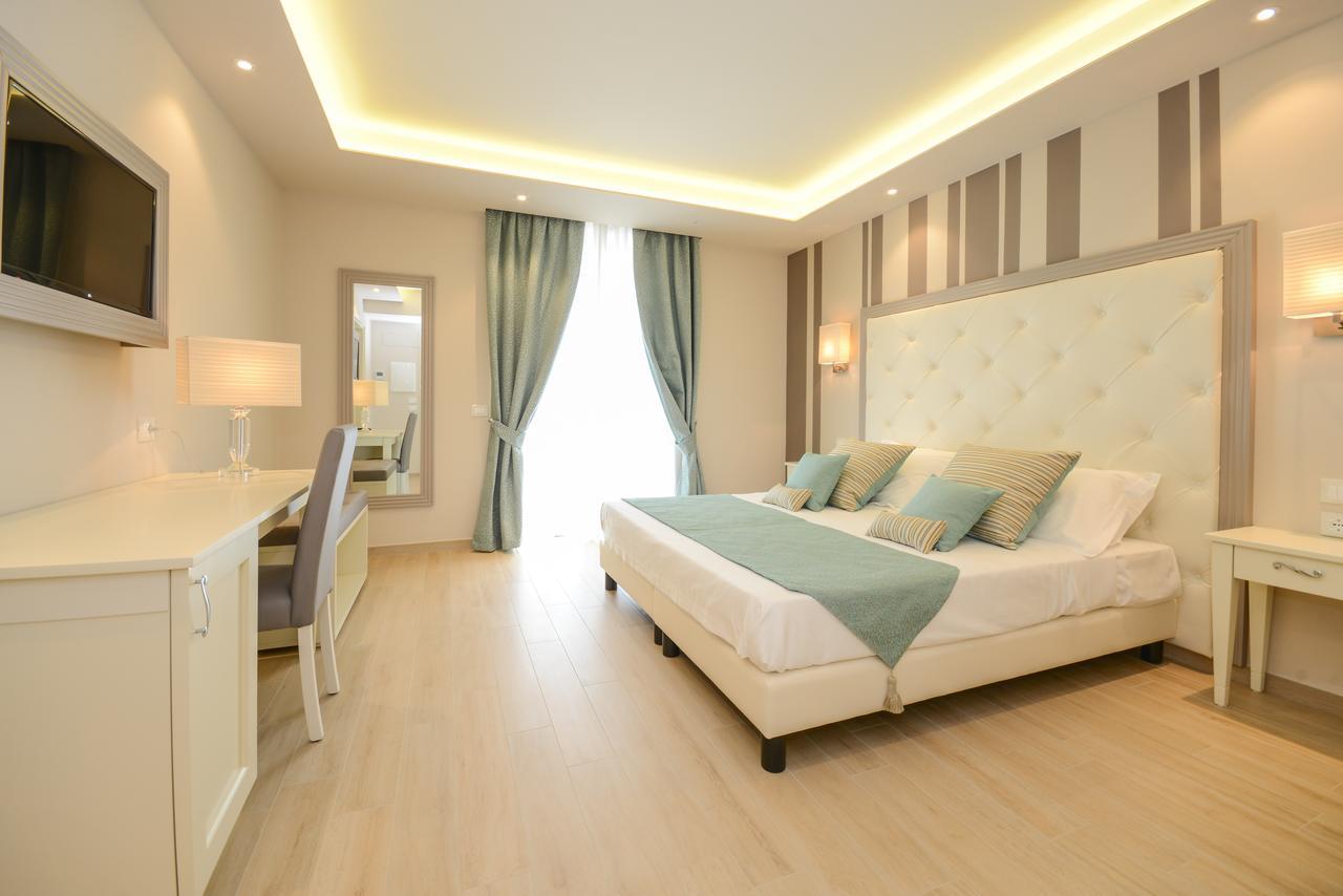 Hotel Villa Garuti Padenghe sul Garda Εξωτερικό φωτογραφία