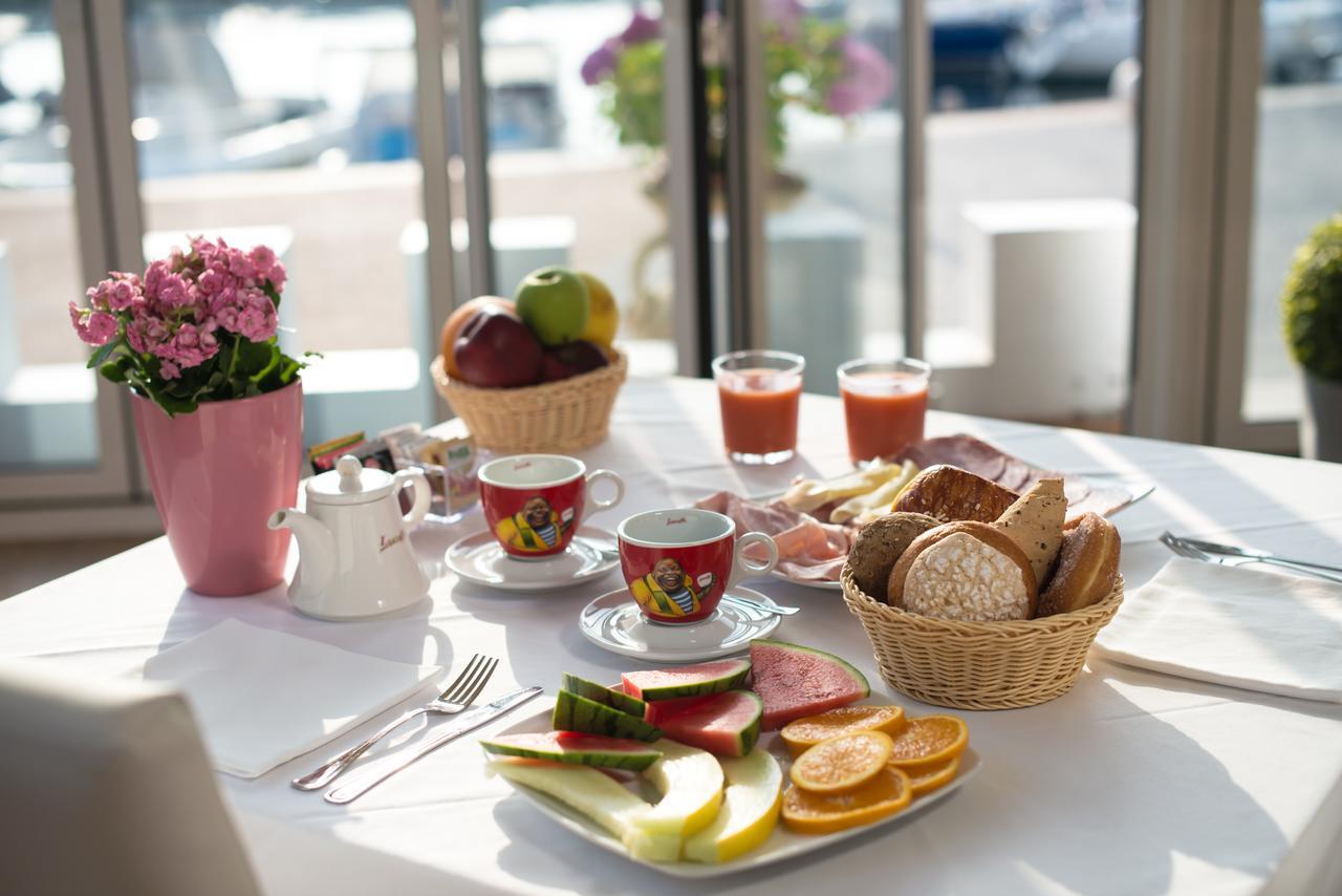 Hotel Villa Garuti Padenghe sul Garda Εξωτερικό φωτογραφία
